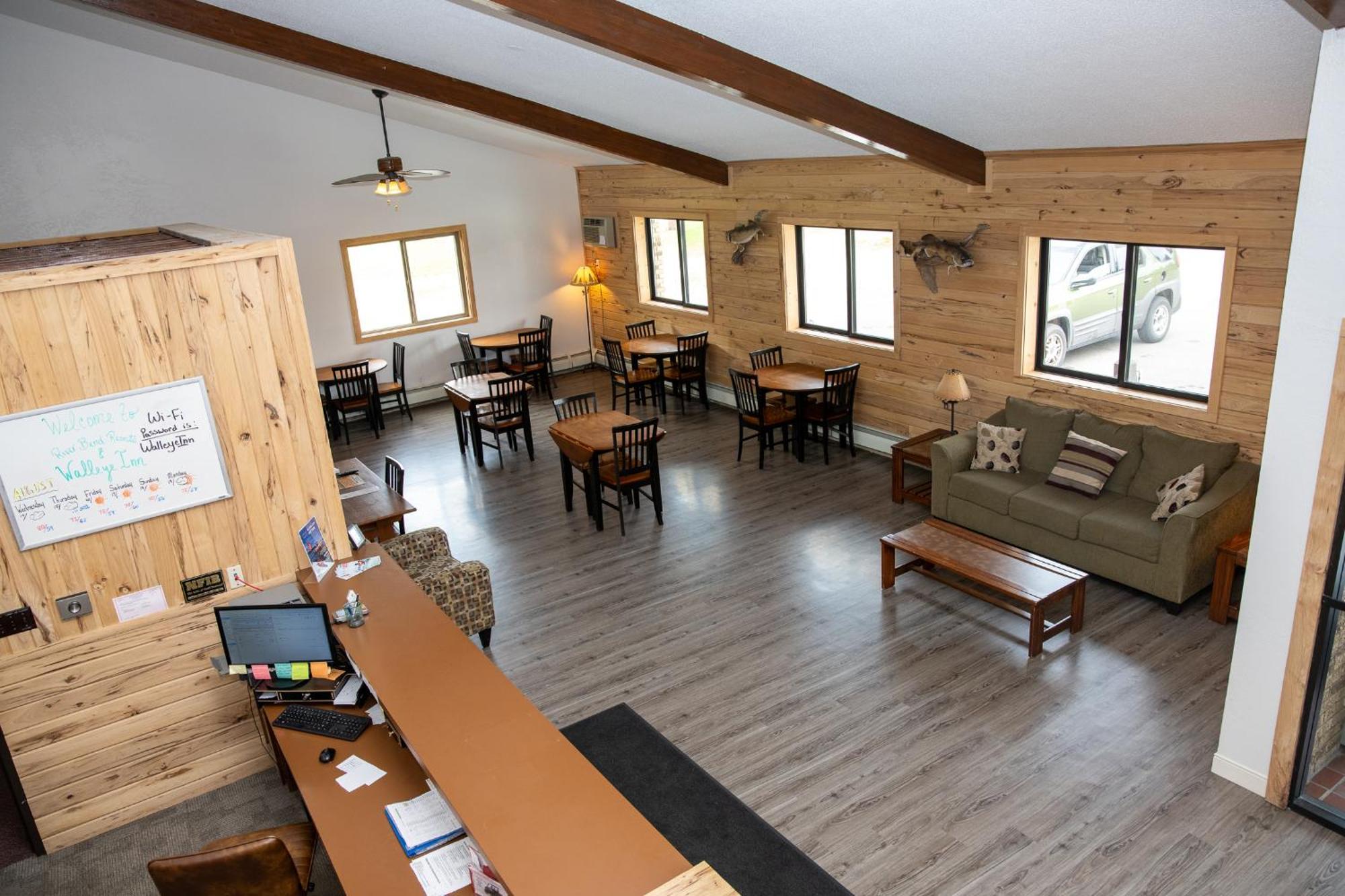 Walleye Inn Baudette Exterior photo