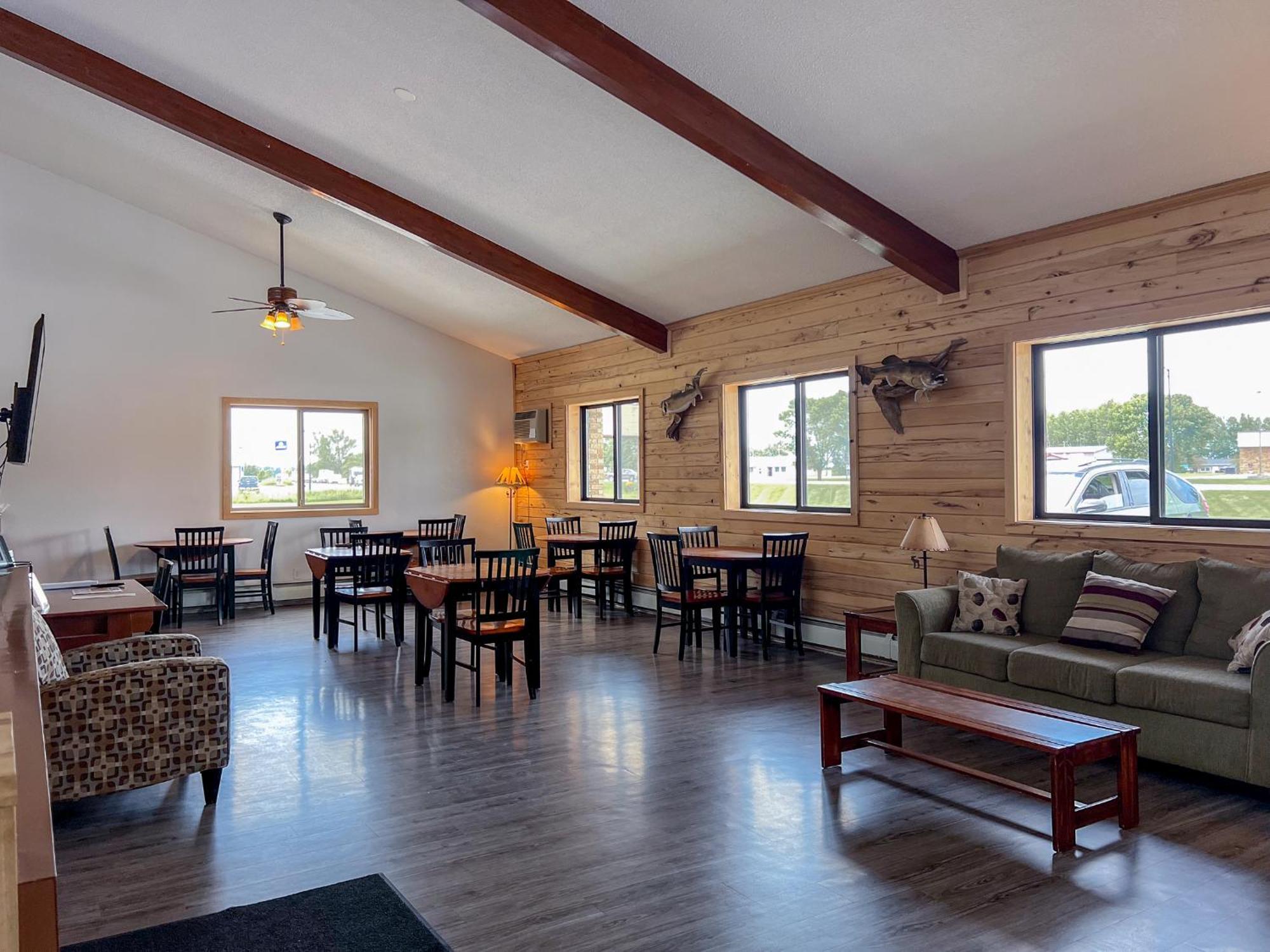 Walleye Inn Baudette Exterior photo